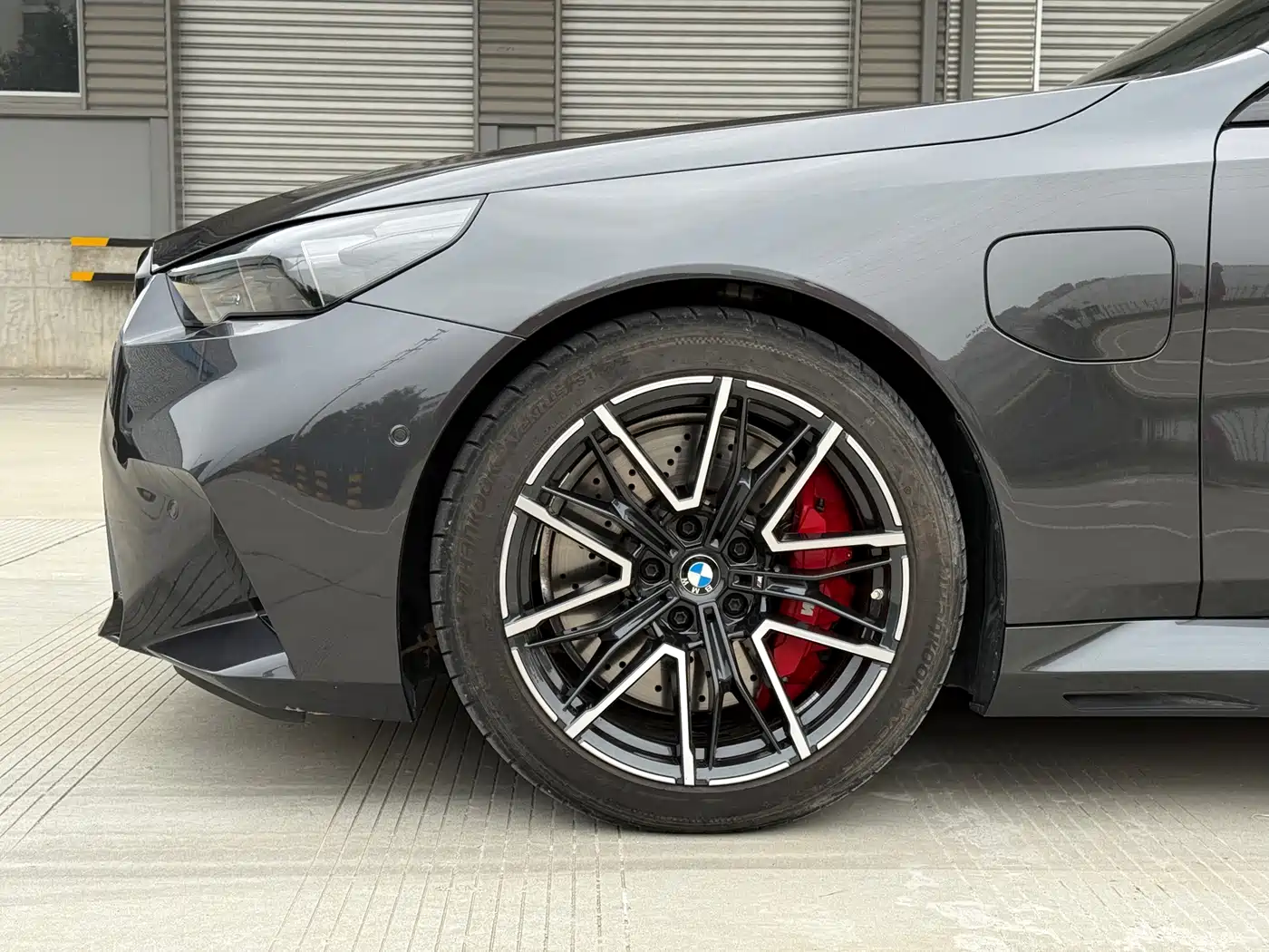 BMW M5 New Energy 2025 M5 фото 17