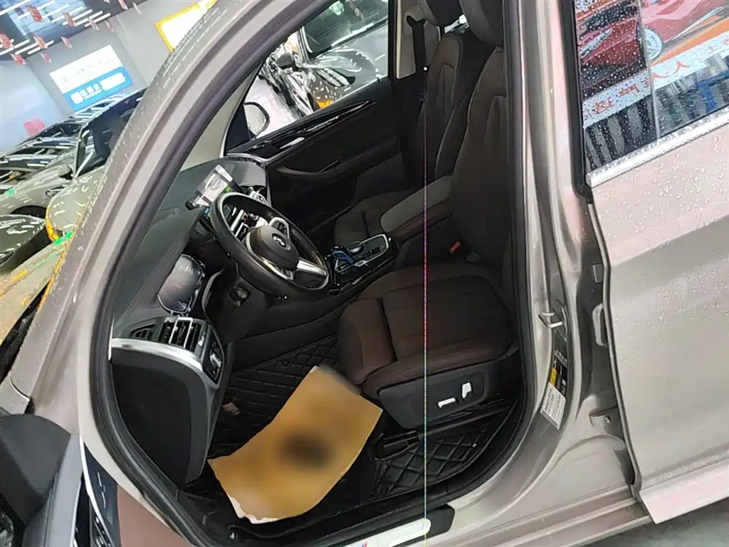 BMW iX3 2022 Leading Edition фото 11