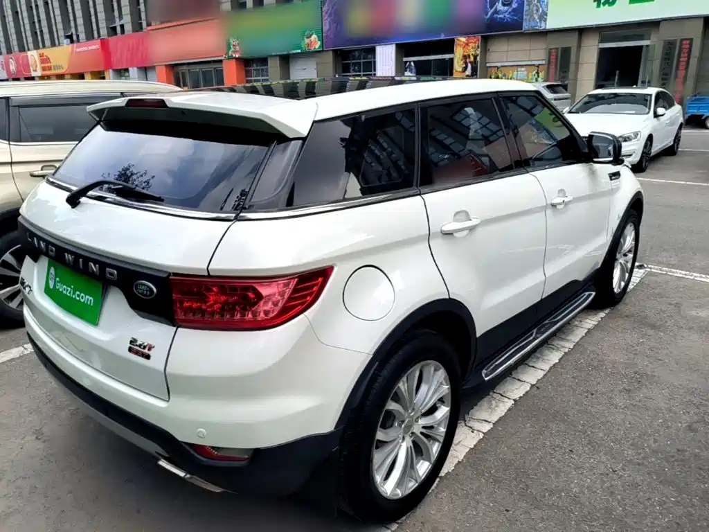 Фото 7 - Landwind X7