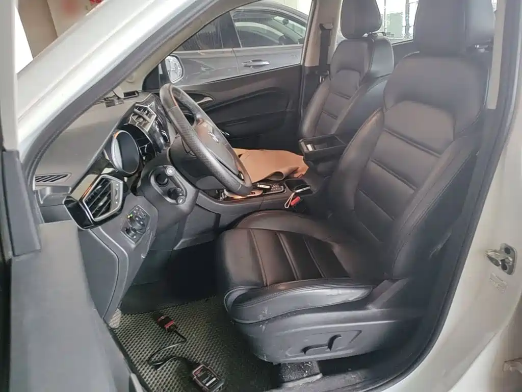 MG Roewe RX5 2015 2015 1.5TGI TST Luxury Edition