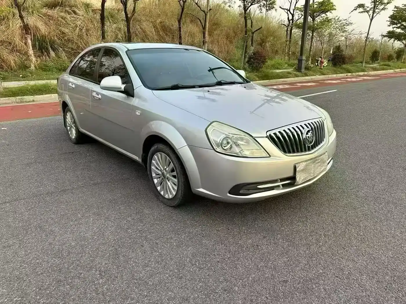 Photo 3 - Buick Excelle