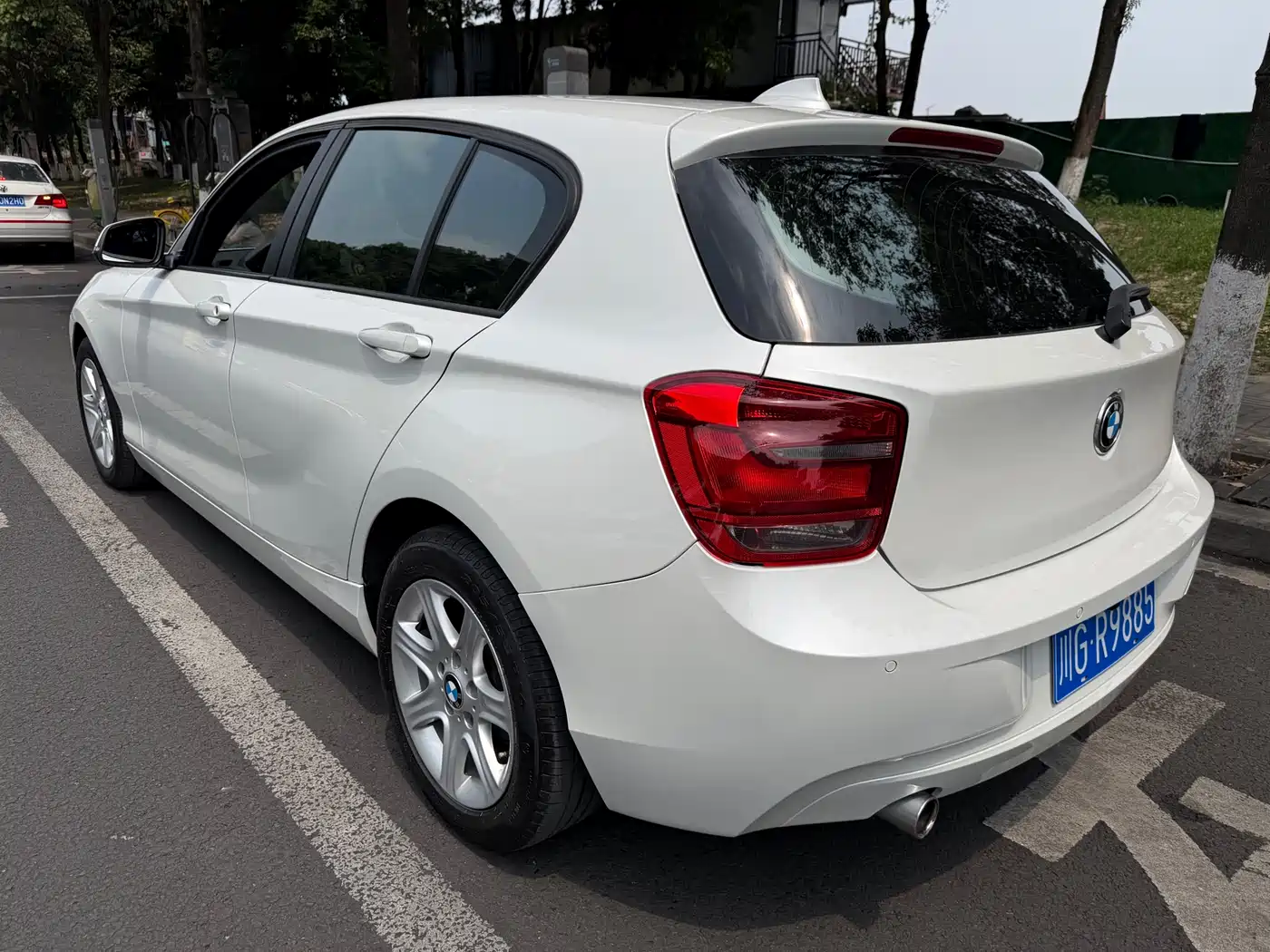BMW 1 Series (Import) 2013 Facelift 116i Leading Model фото 5