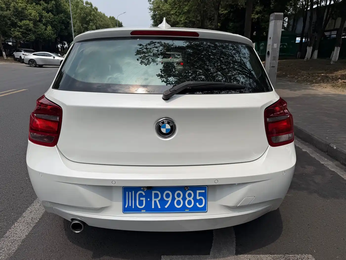 BMW 1 Series (Import) 2013 Facelift 116i Leading Model фото 6