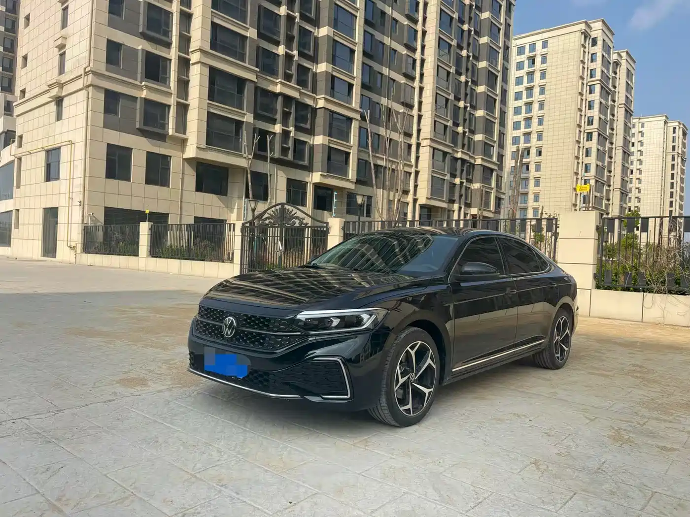 Volkswagen Passat 2025 Outstanding 380TSI Dragon Soaring Edition