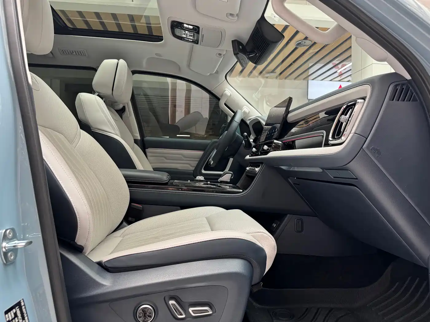 BAIC ORV Beijing Off-Road BJ60 2022 Model 2.0T 11th Edition 5-Seater фото 17