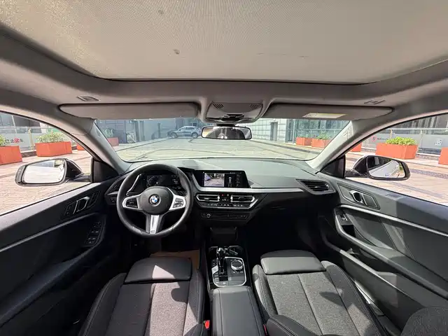 BMW 2 Series (Import) 2023 225i 4-Door Coupe M Sport Package — фото 5