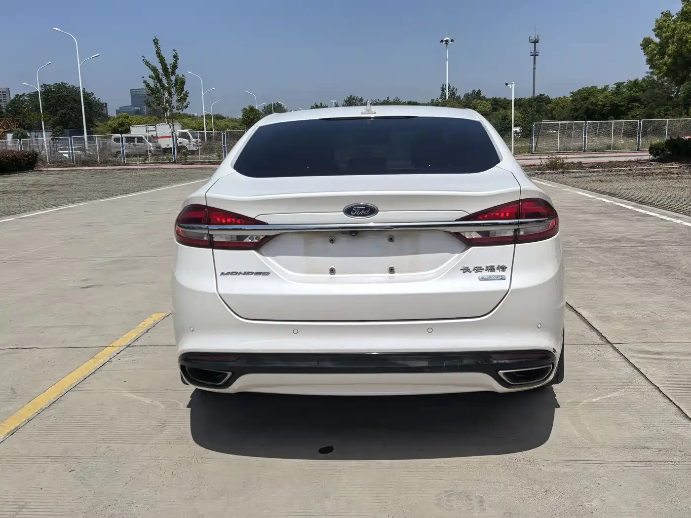 FORD MONDEO
