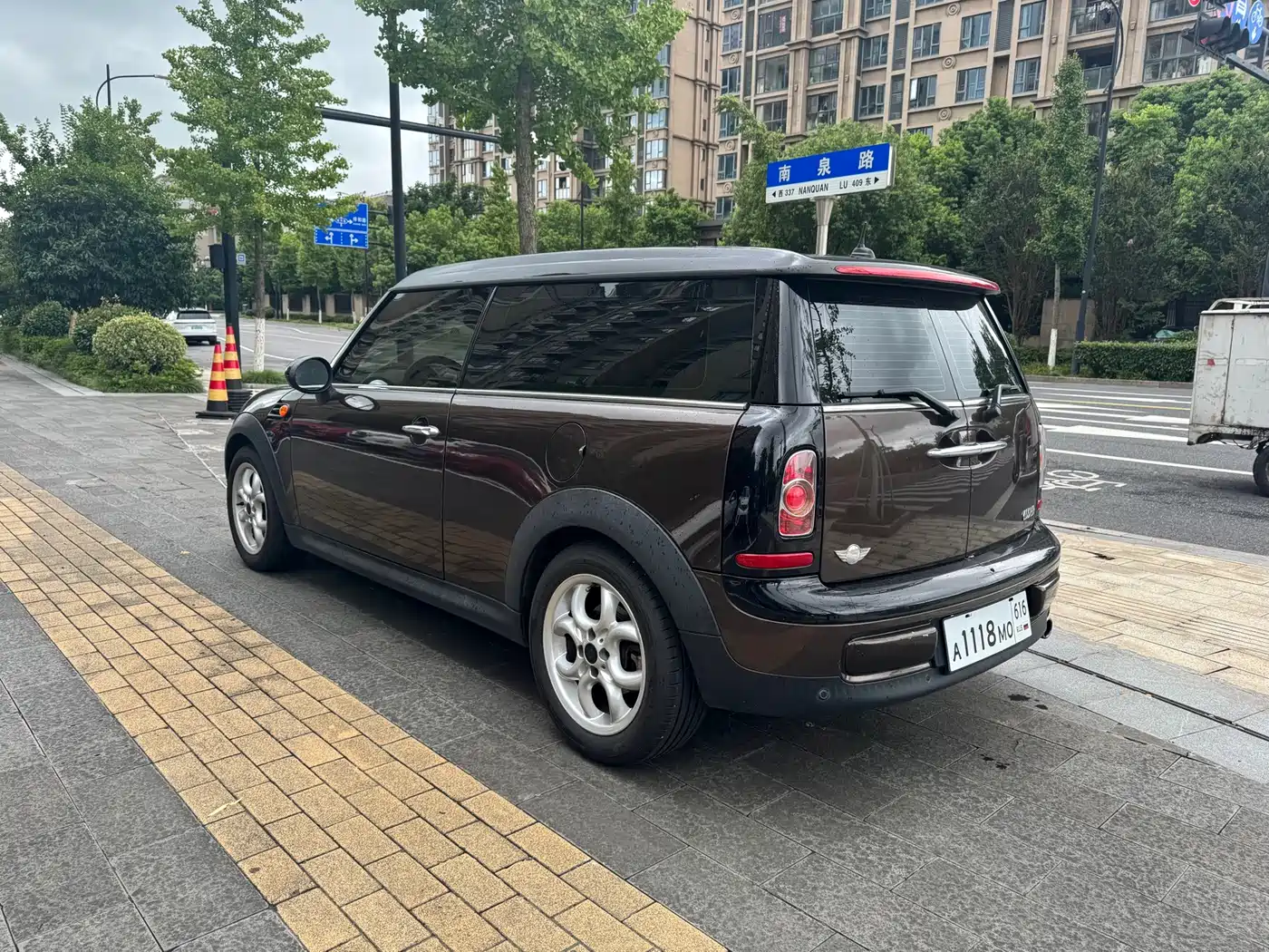 MINI CLUBMAN 2011 2011 1.6L COOPER Fun