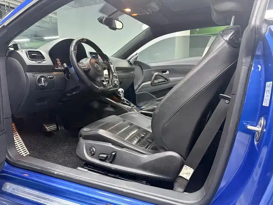 Volkswagen Scirocco 2011 2.0TSI R-Line фото 10