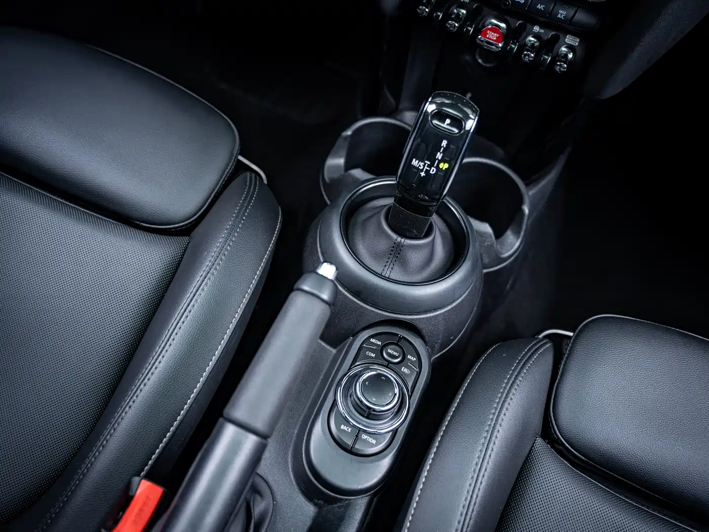 MINI 2022 2.0T COOPER S Classic фото 16