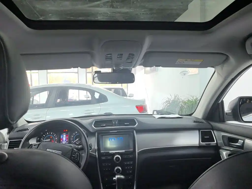 Фото 8 - Haval H2