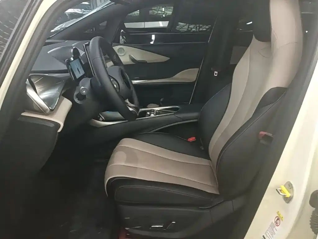 BYD Dolphin 2025 420km Freedom Edition фото 15