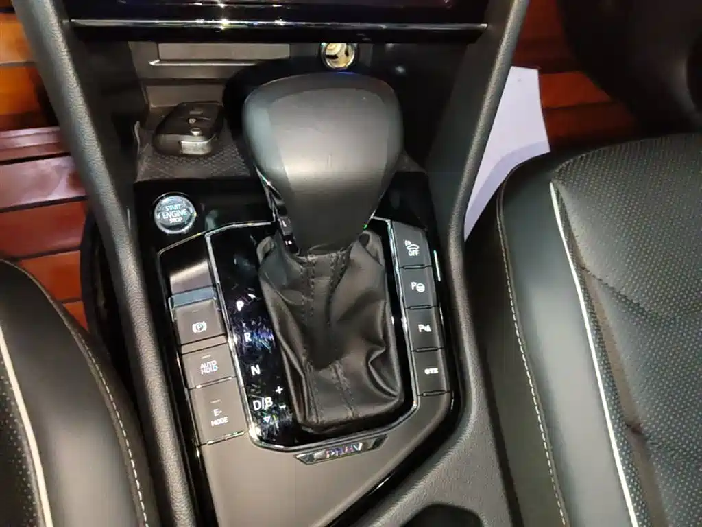 Volkswagen Tiguan L PHEV 2021 430PHEV Plug-in Hybrid Premium фото 14