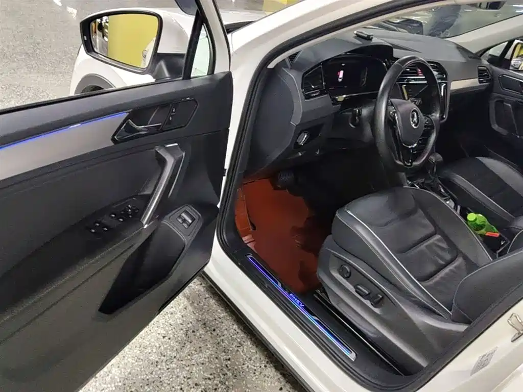 Volkswagen Tiguan L PHEV 2021 430PHEV Plug-in Hybrid Premium фото 16