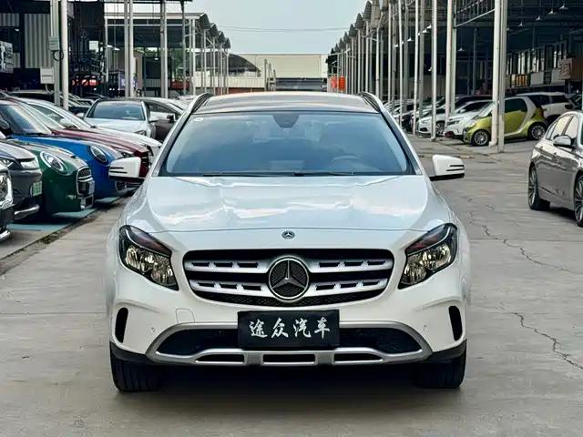 Mercedes-Benz GLA 2019 GLA 200 Dynamic — фото 2