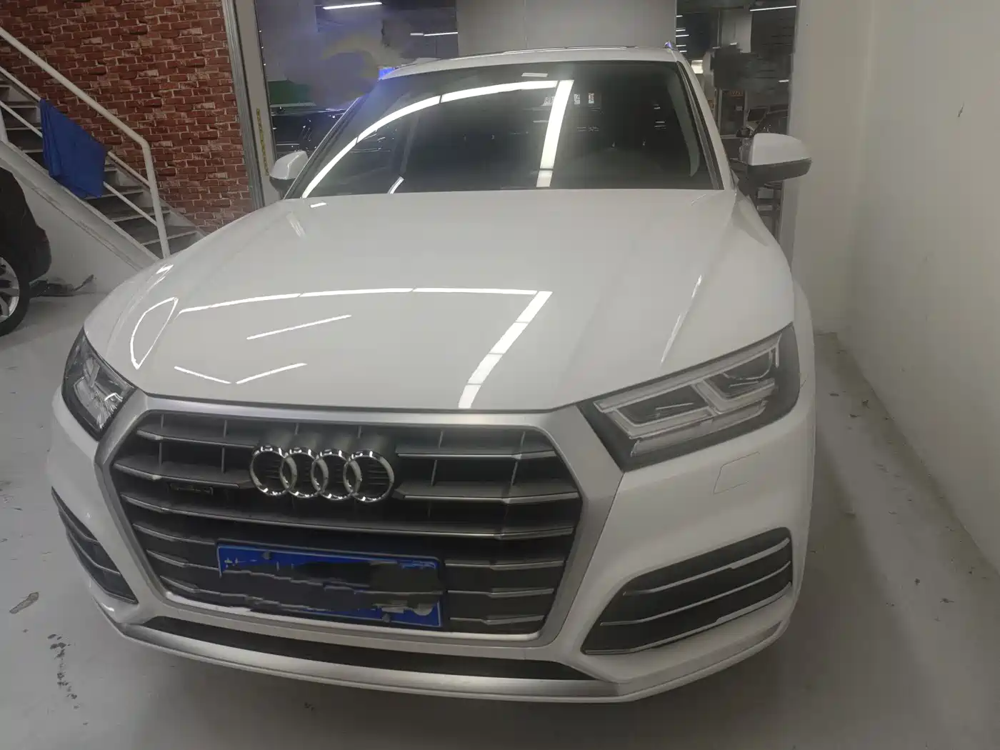 Audi Q5L 2020 Facelift 40 TFSI Honor Fashion фото 2