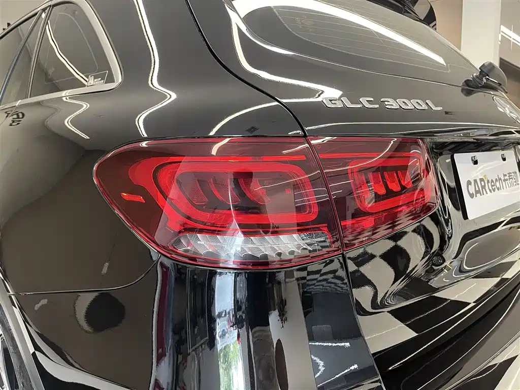 Mercedes-Benz GLC 2022 Facelift GLC 300 L 4MATIC Dynamic Collector's Edition фото 10