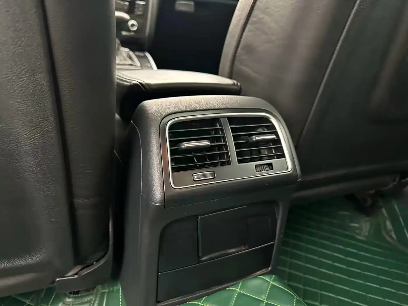Audi A4L 2015 35 TFSI Auto Standard фото 12