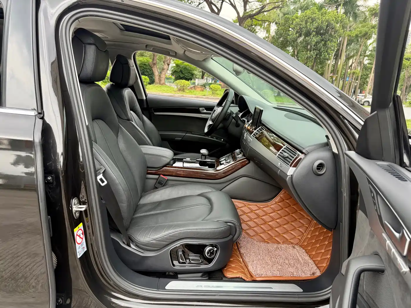 Audi A8 2014 A8L 45 TFSI quattro Comfort фото 17