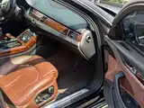 Фото 7 - Audi A8