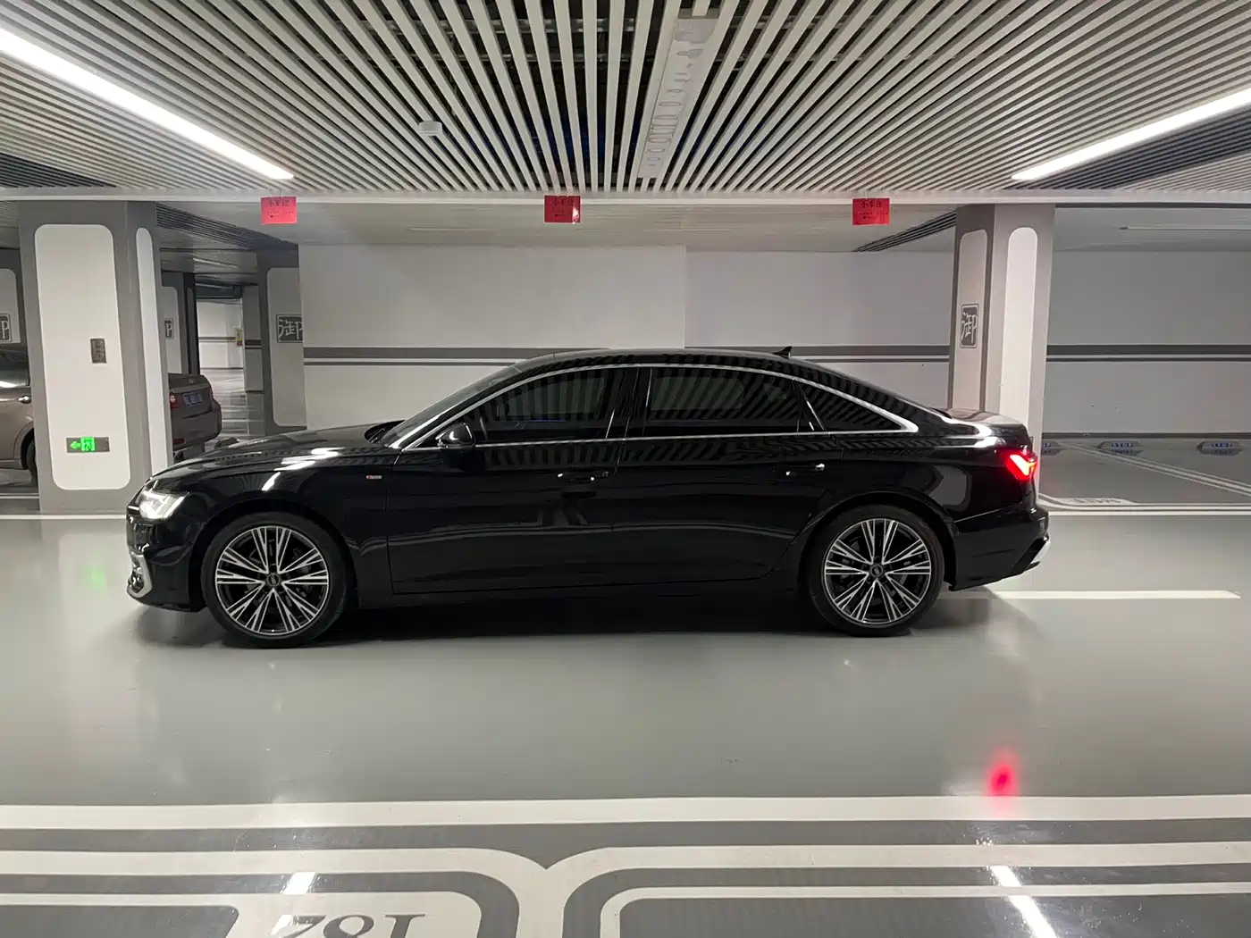 Audi A6L 2024 45 TFSI quattro Premium Dynamic фото 23