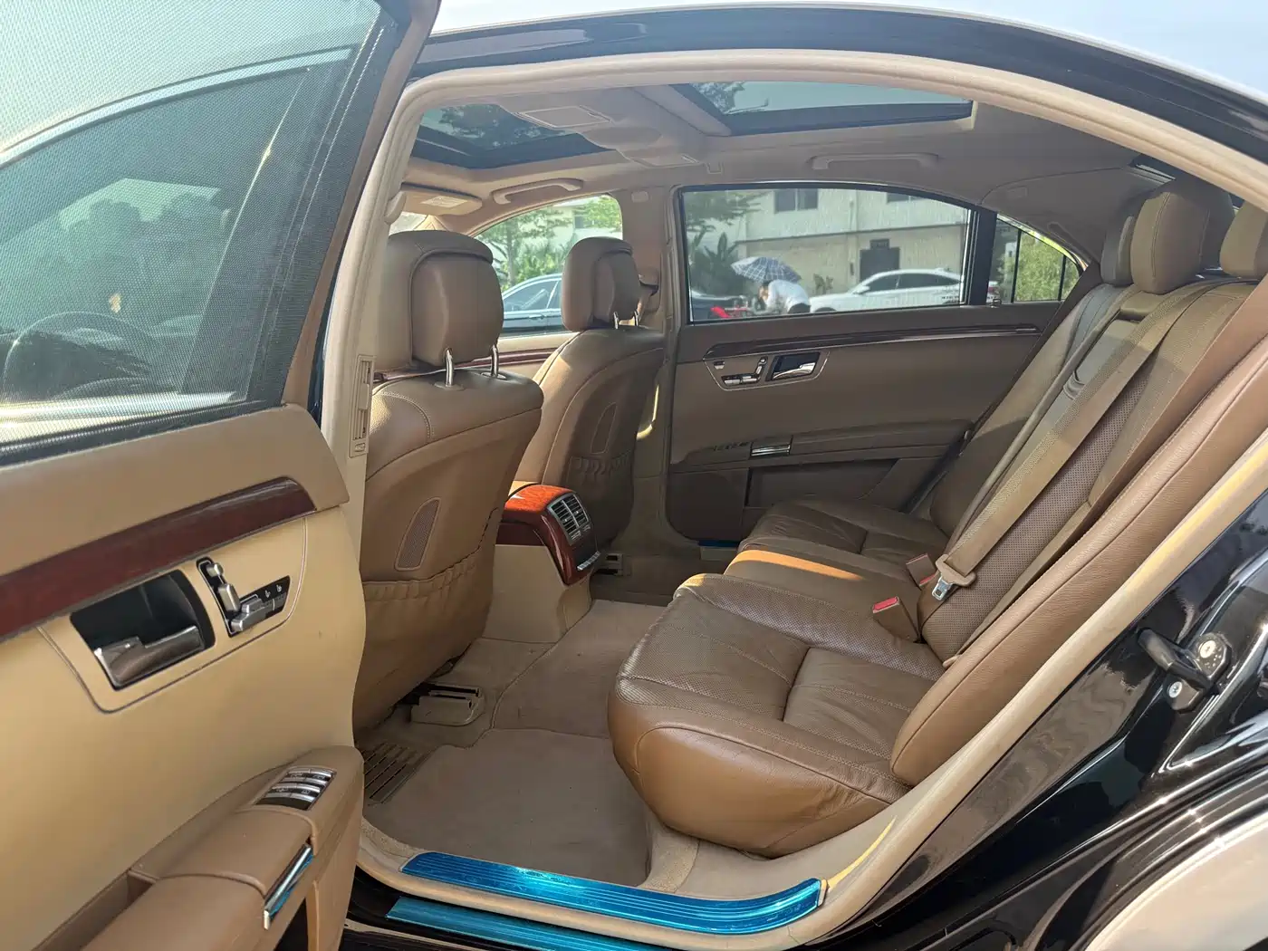 Mercedes-Benz S-Class фото 9