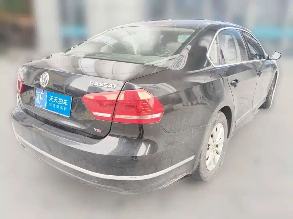 Фото 2 - Volkswagen Passat