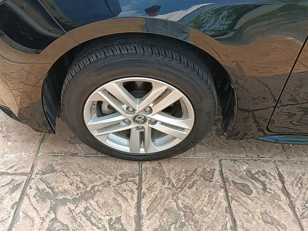 Toyota Levin 2019 185T CVT Luxury Edition China VI фото 23