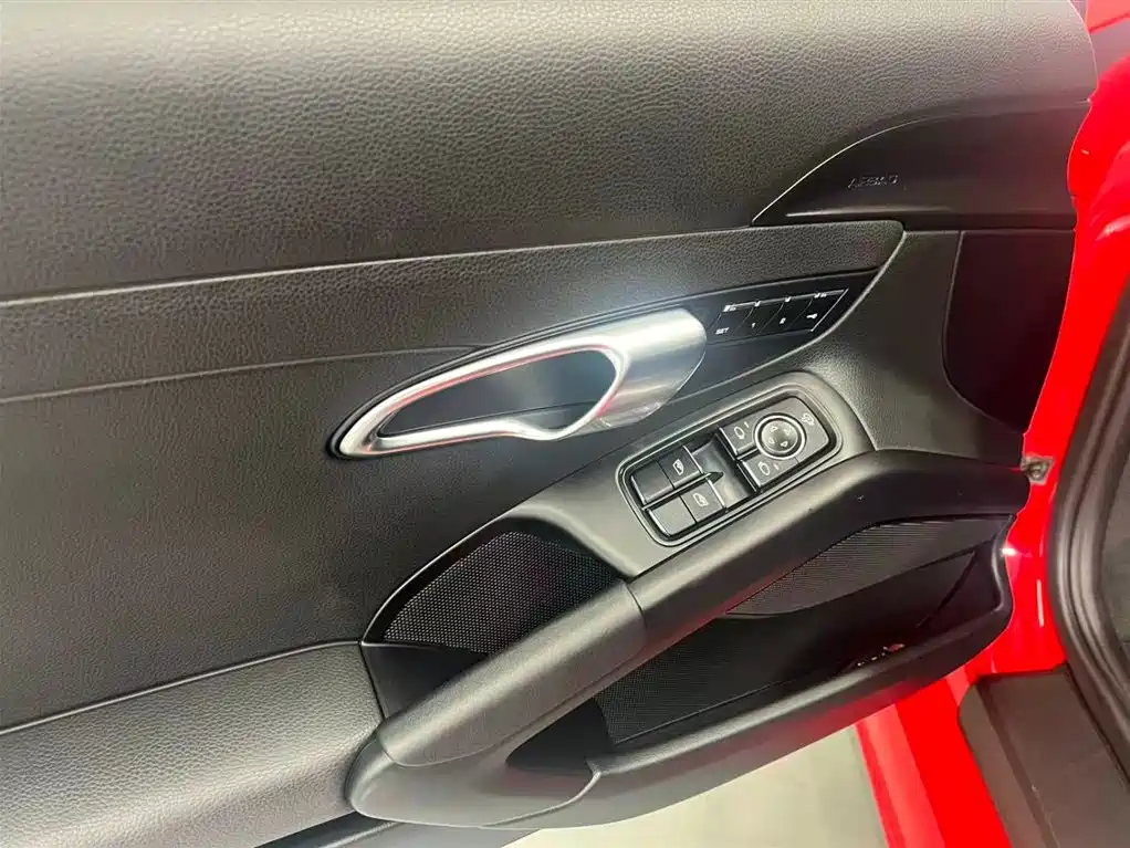 Porsche 718 2018 Cayman 2.0T фото 21