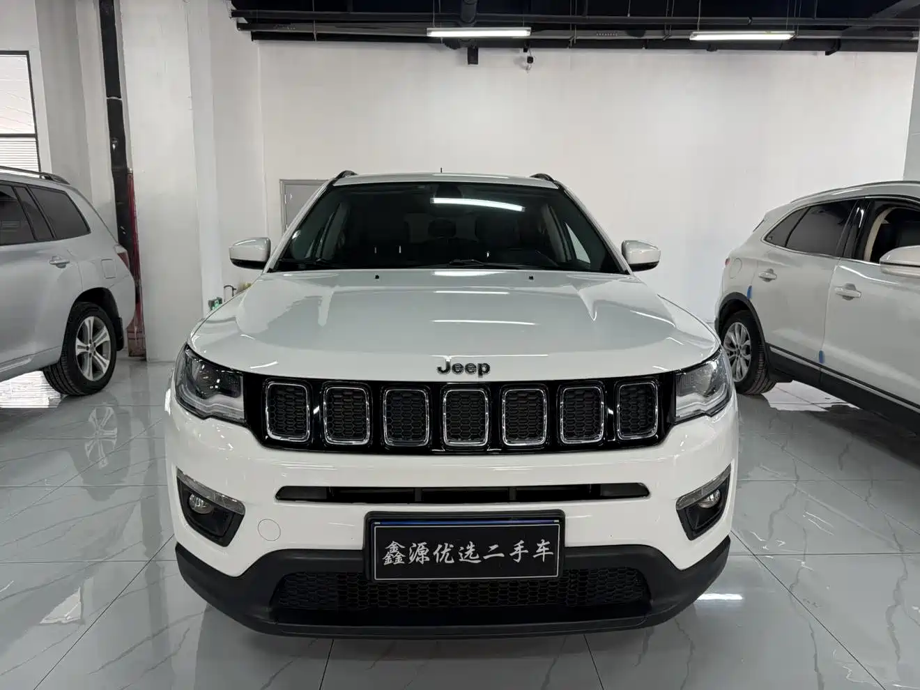 Фото 2 - Jeep Compass