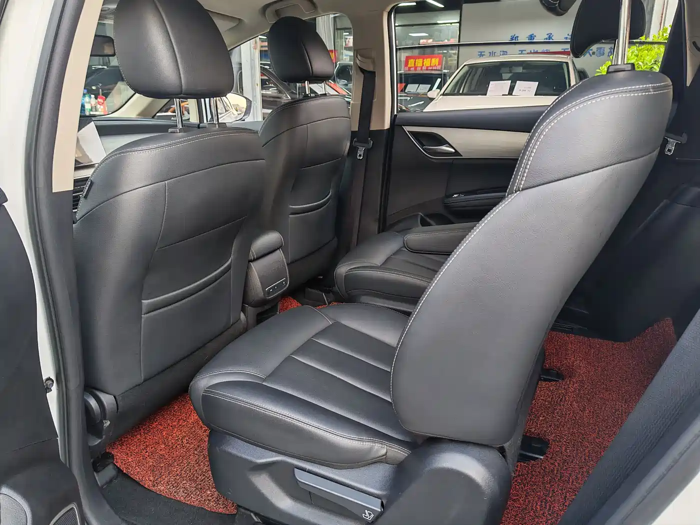 BYD Song MAX 2021 Upgrade 1.5T Automatic Luxury Edition 6-Seater фото 7