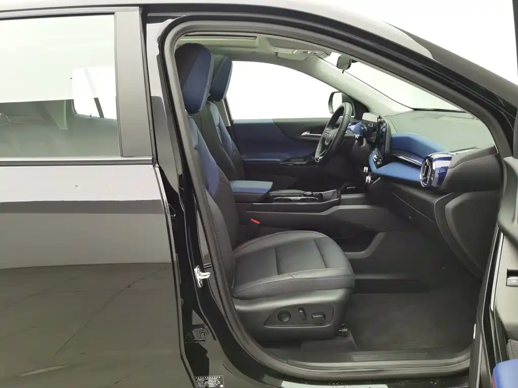 Chevrolet Equinox Plus 2026 2024 102km RS Ultimate Edition