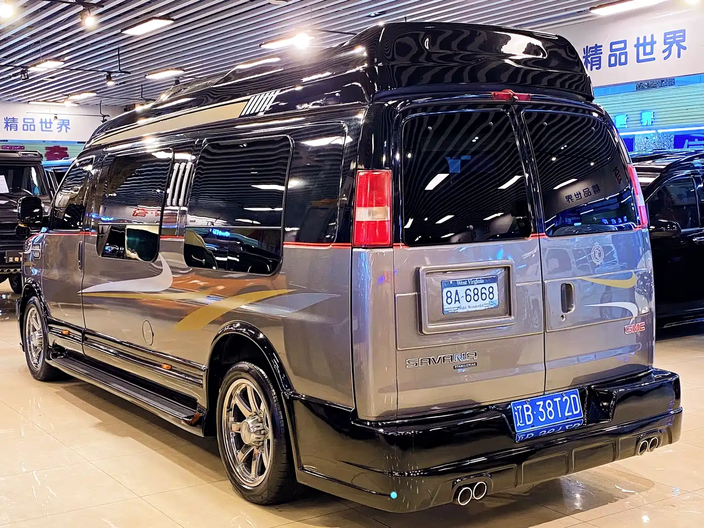 GMC Savana 2015 6.0L G600L Elegance Edition фото 6