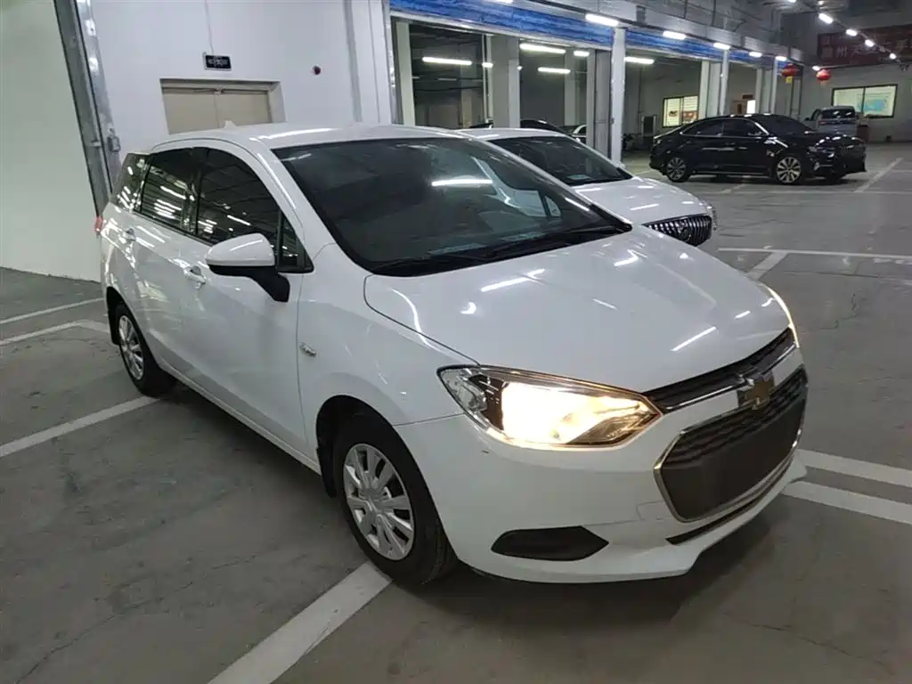 Chevrolet Lova RV 2016 1.5L Automatic Easy-Ride фото 4