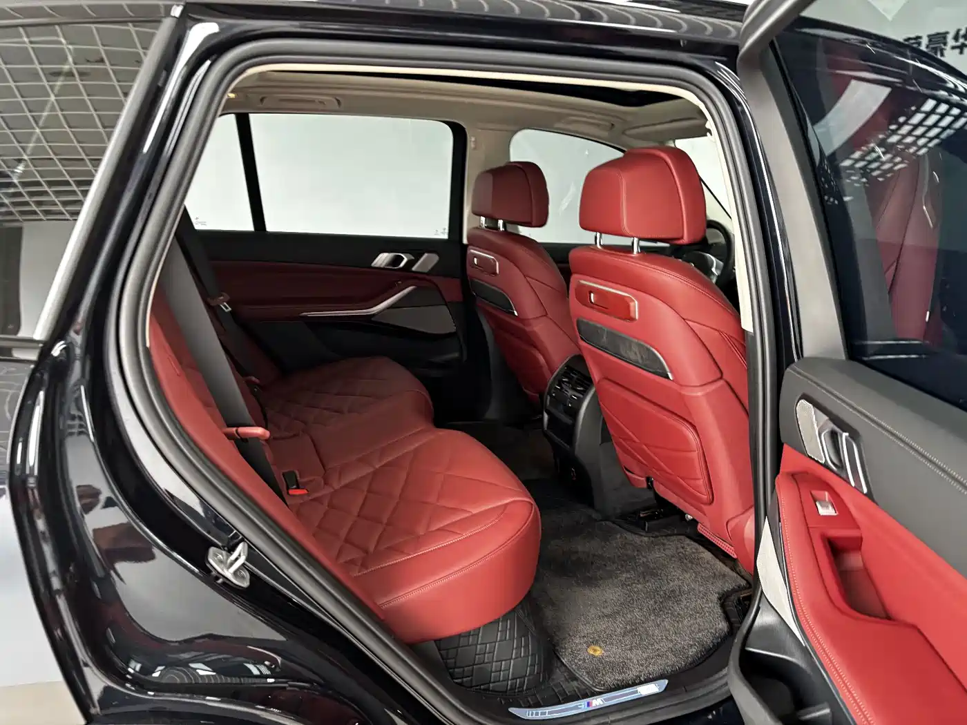 BMW X5 2026 2026 xDrive 30Li Luxury M Sport Night Edition Package