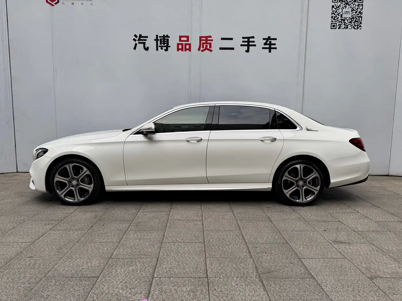 Mercedes-Benz E-Class 2016 E 300 L Sport Fashion Type фото 4