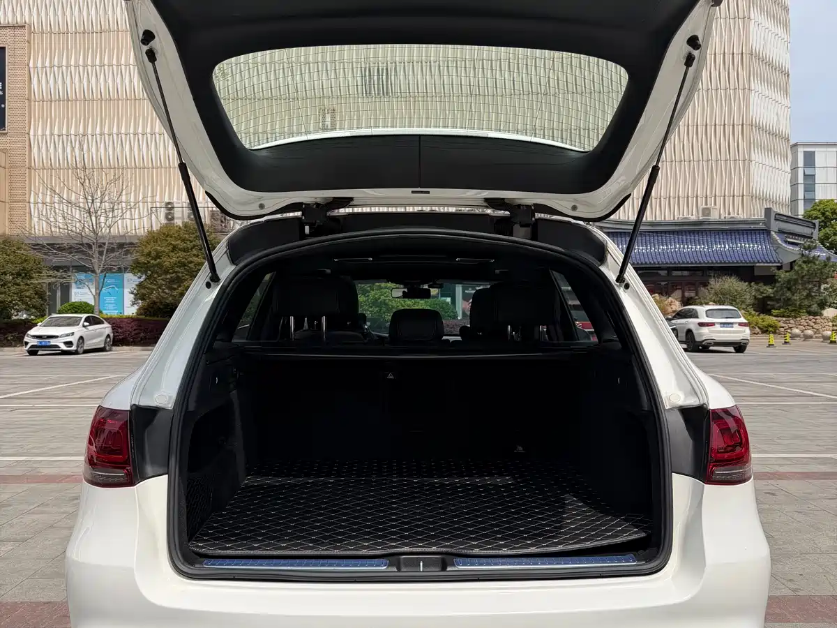 Mercedes-Benz GLC 2020 GLC 260 L 4MATIC Luxury фото 12