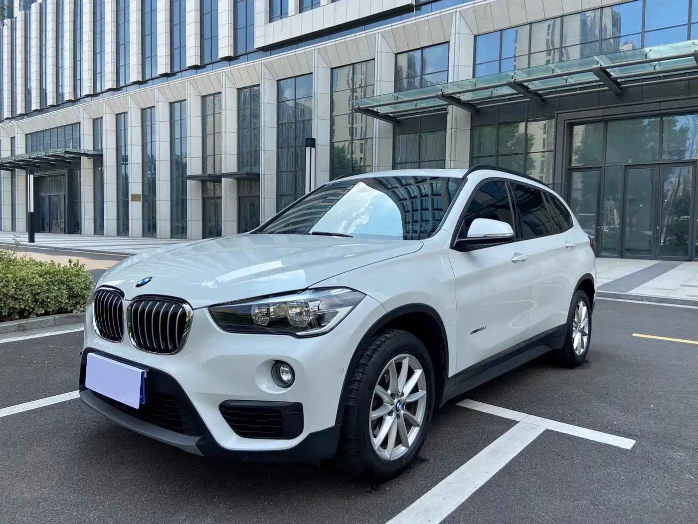 Фото 1 - BMW X1