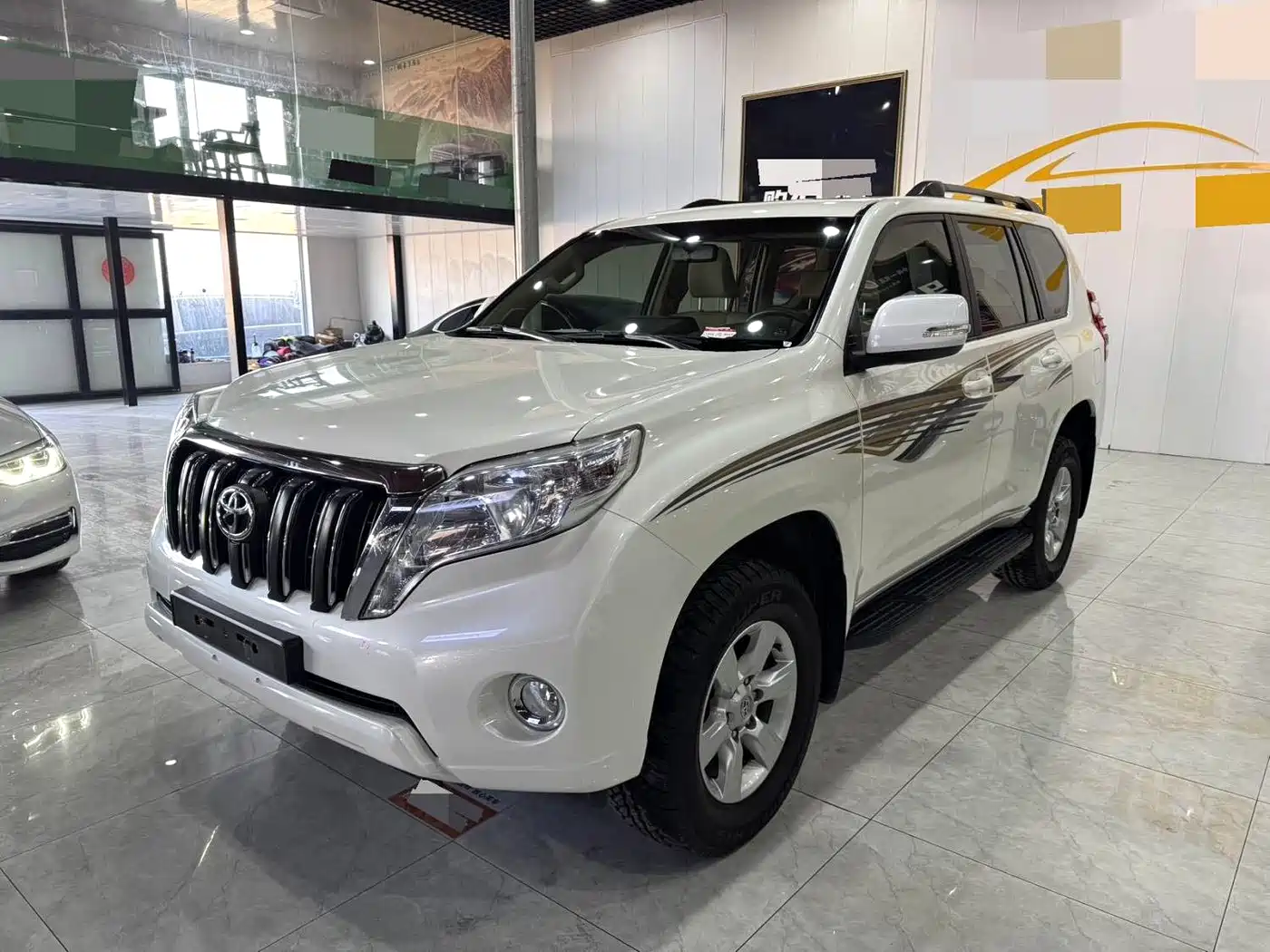 Toyota Prado (Import) 2014 2.7L Automatic Standard Edition
