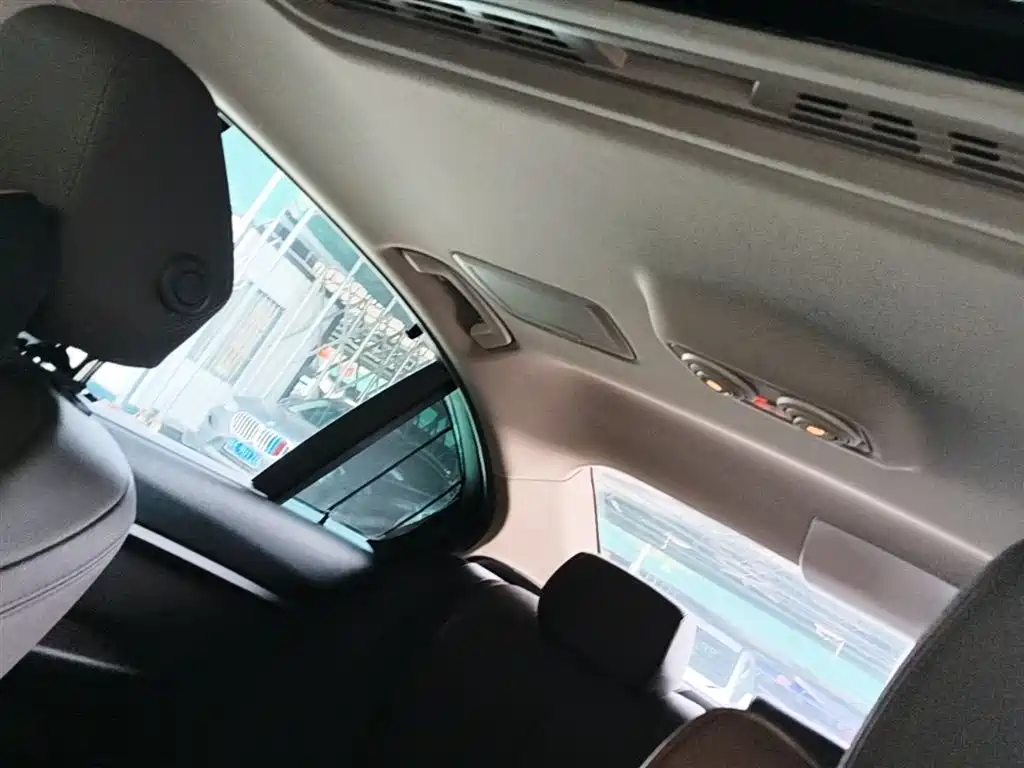 BMW 3 Series 2019 320Li Fashion Type фото 18