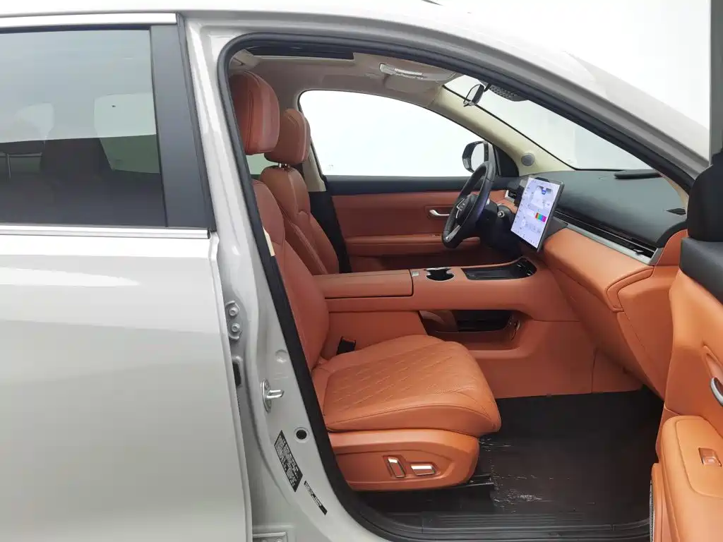 Landian E5 PLUS 2026 2026 Standard Range AWD Performance Ultra