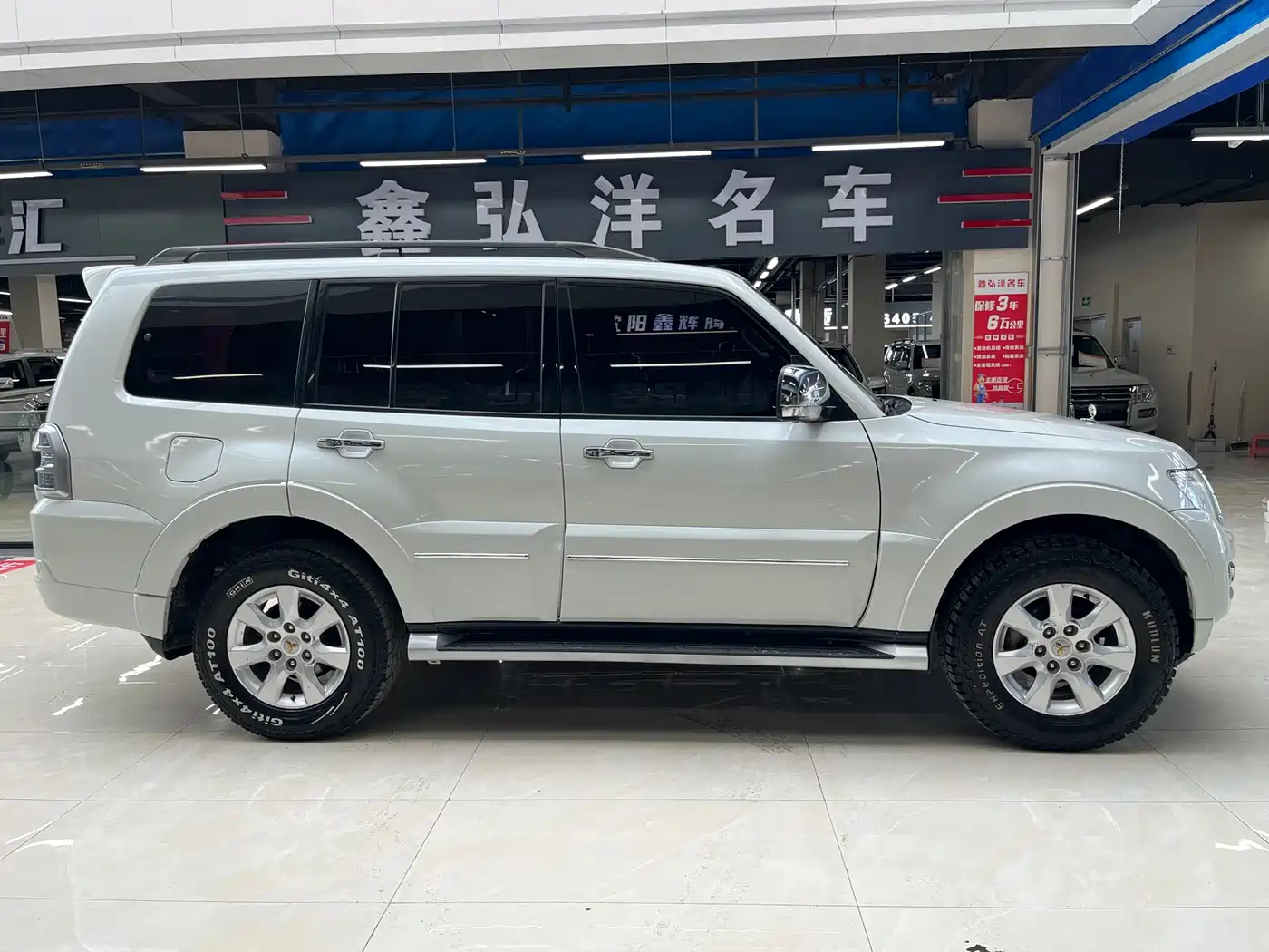 Mitsubishi Pajero (Import) 2018 3.0L Automatic Comfort Version фото 4