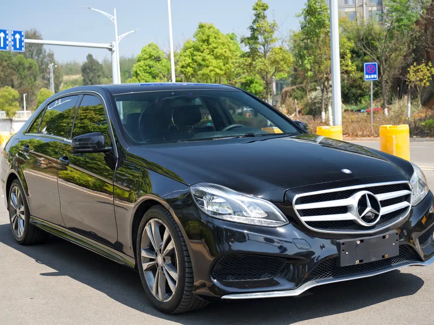 Mercedes-Benz E-Class 2015 Facelift E 200 L фото 3