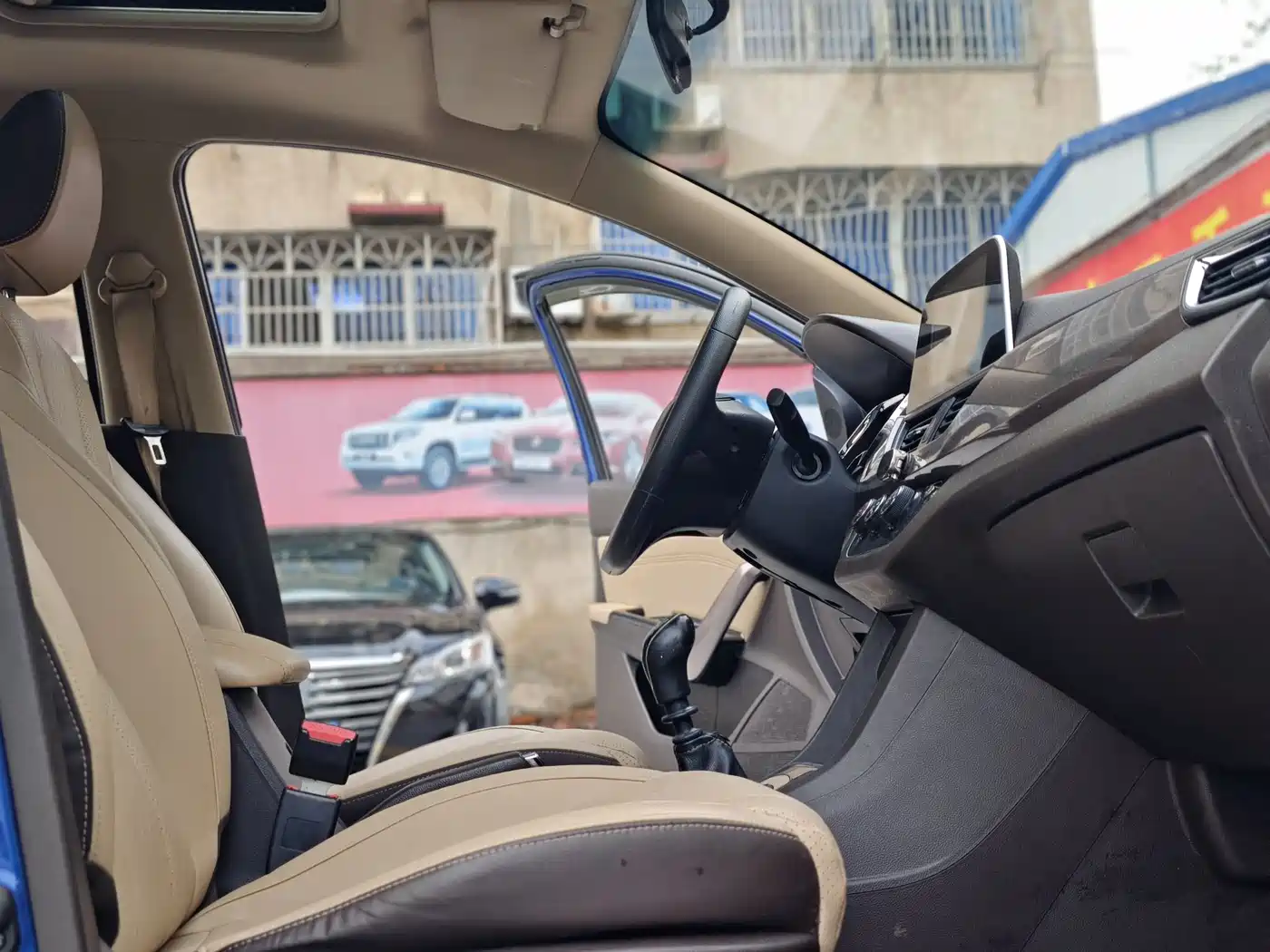 Baojun 310W 2018 2017 1.5L Manual Luxury China V