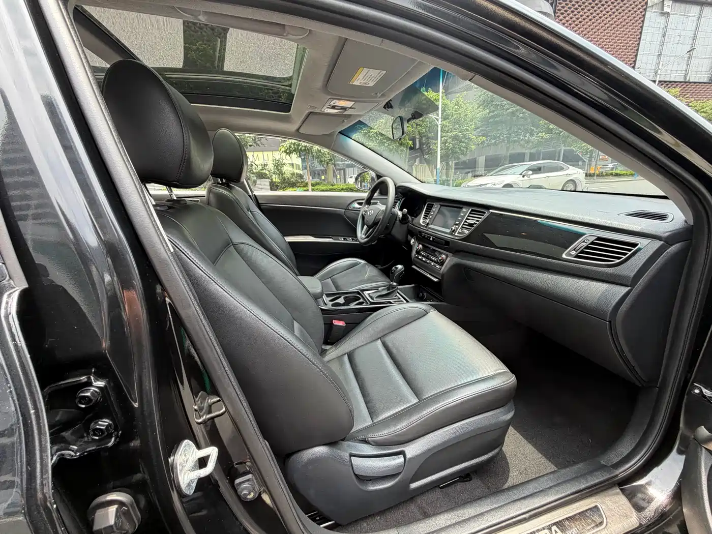 Hyundai Mistra 2016 1.8L Automatic Smart GLS фото 12