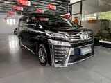 Фото 3 - Toyota Vellfire