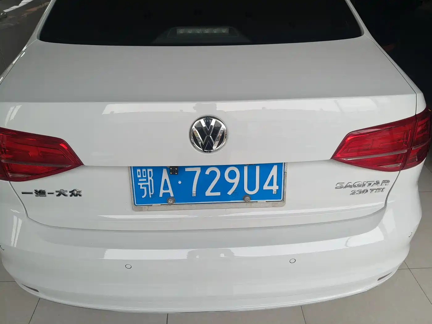 Volkswagen Sagitar 2015 230TSI Automatic Comfort фото 11