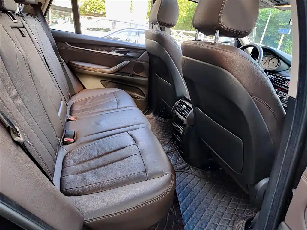 BMW X5 (Import) 2015 xDrive28i фото 11