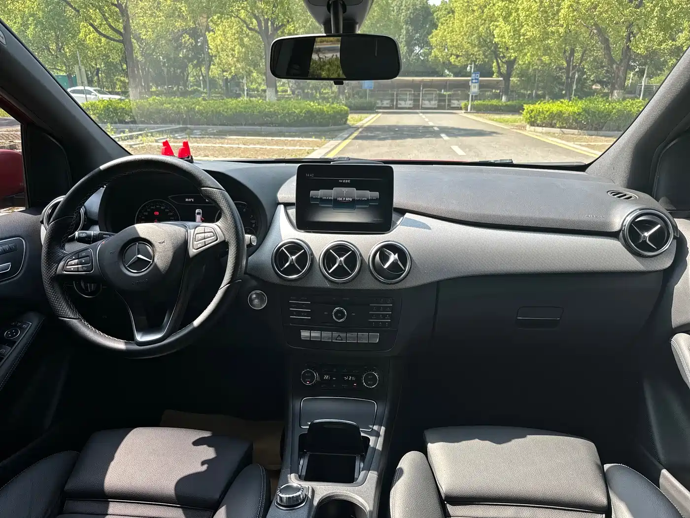 Mercedes-Benz B-Class 2017 B 200 Style фото 8