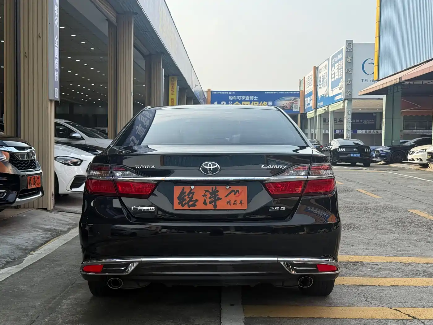 Toyota Camry 2016 2.5G 10th Anniversary Luxury Navigation Edition фото 7